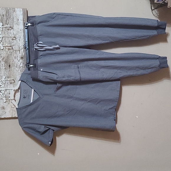 Figs Other - 2 piece FIGS Technical scrub set graphite